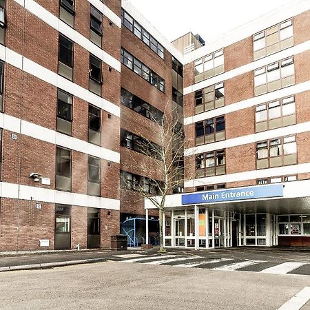 Modern Luxury Serviced Duplex Apartments By Repose- 150 Metro Court, West Bromwich Eksteriør bilde
