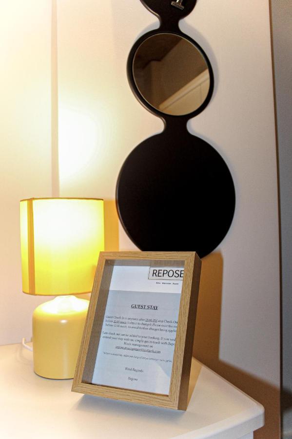 Modern Luxury Serviced Duplex Apartments By Repose- 150 Metro Court, West Bromwich Eksteriør bilde