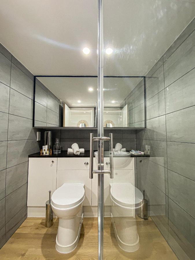Modern Luxury Serviced Duplex Apartments By Repose- 150 Metro Court, West Bromwich Eksteriør bilde