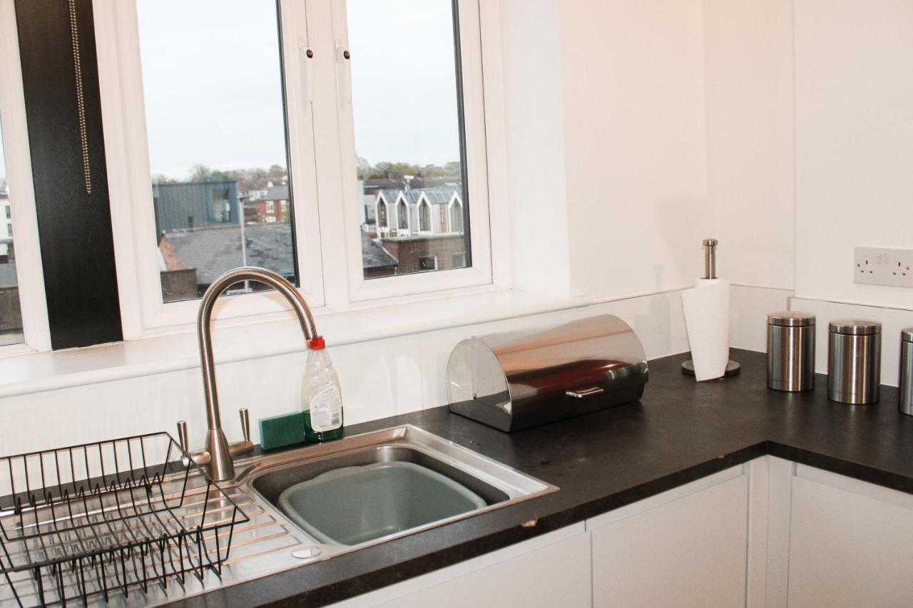 Modern Luxury Serviced Duplex Apartments By Repose- 150 Metro Court, West Bromwich Eksteriør bilde