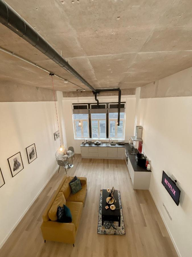 Modern Luxury Serviced Duplex Apartments By Repose- 150 Metro Court, West Bromwich Eksteriør bilde